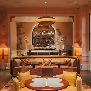 Bardo 5*, Savannah United States